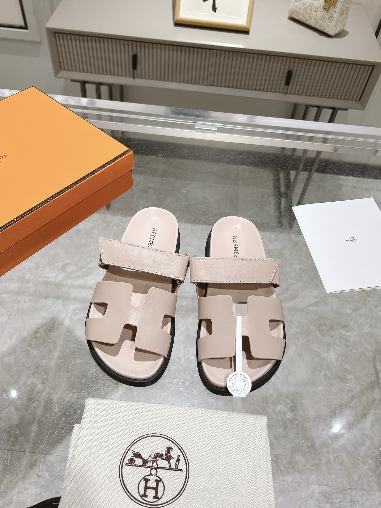 Unisex Herme* Ancone Solid Color Cowhide Leather Platform Slide Sandals image 1