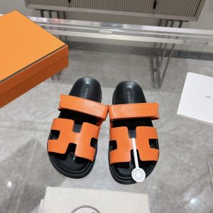 Herme* Ancone Solid-Color Cowhide Platform Slide Sandals image 1