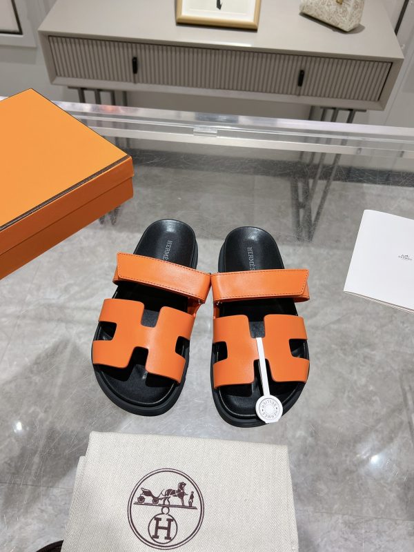 Herme* Ancone Solid-Color Cowhide Platform Slide Sandals image 1
