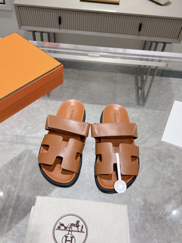 Herme* Ancone Unisex Solid Color Cowhide Leather Platform Slide Sandals image 1