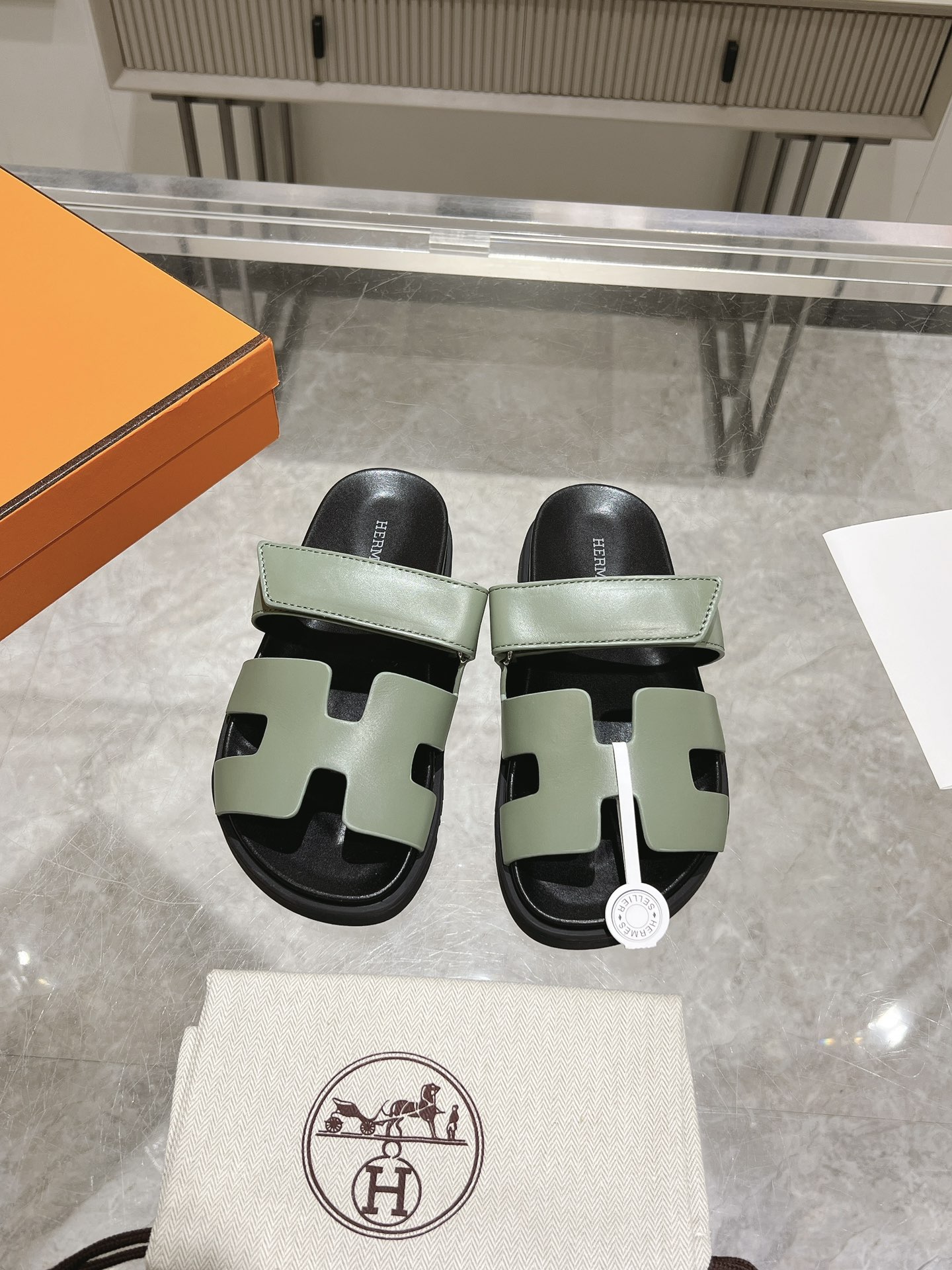 Unisex Herme* Ancone Solid-Color Cowhide Platform Slide Sandals image 1