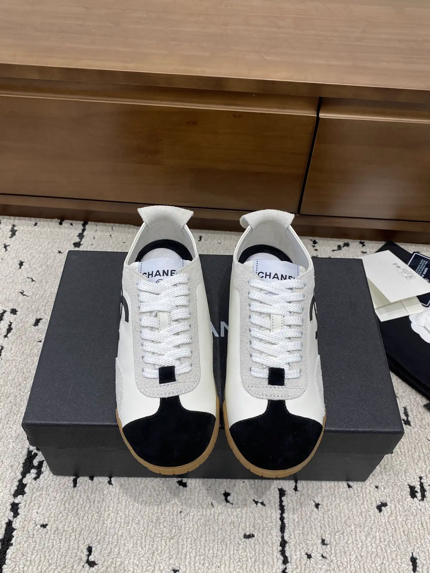 CHANEL 26P Sneaker Series Casual Training Shoes image 1