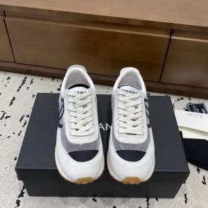 Women's Casual Running Sneakers image 1