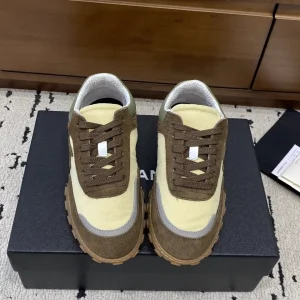 Thick Sole Casual Retro Training Sneakers image 1