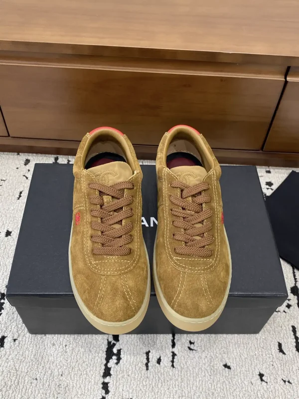 Women's Casual Suede Sneakers image 1