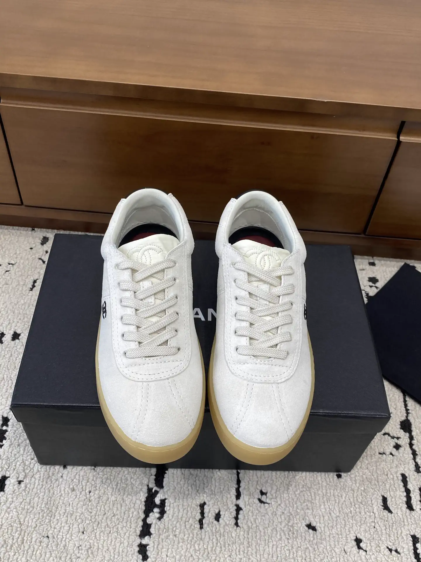 Women's Casual Running Sneakers image 1