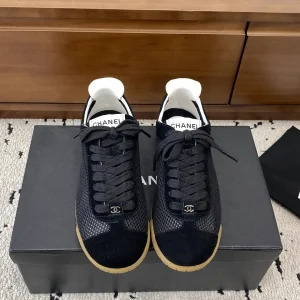Hollow Mesh Casual Sneakers image 1