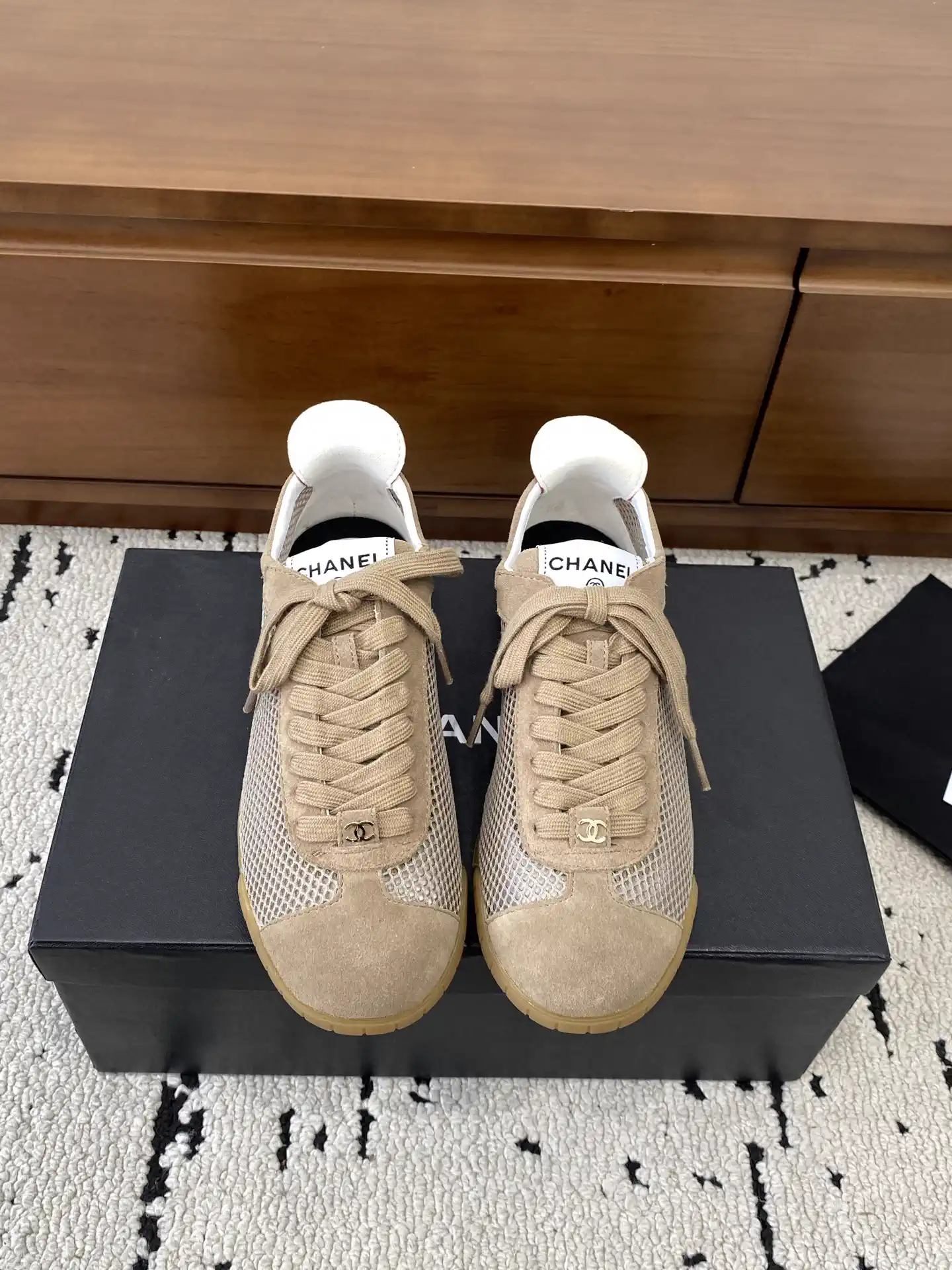 Hollow Mesh Casual Sneakers image 1