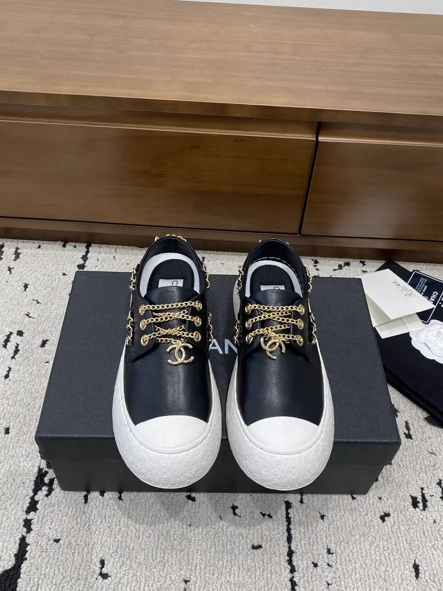 Women's Retro Style Sheepskin Sneakers with Chain Decor image 1