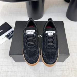 CHANEL 26s Early Spring Casual Sports Sneakers image 1