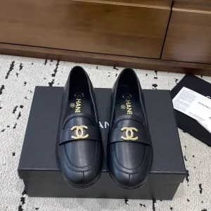 Women's Black Leather Loafers with Gold Logo Accent image 1