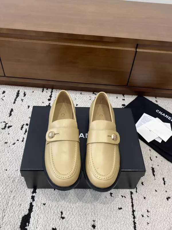 2025 Fall Winter Button Decor Loafers image 1