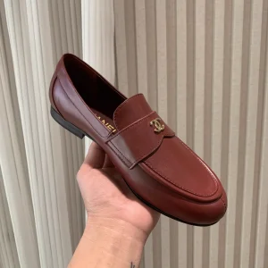 CHANEL 2025 Spring Summer Double C Rhinestone Buckle Loafers image 1
