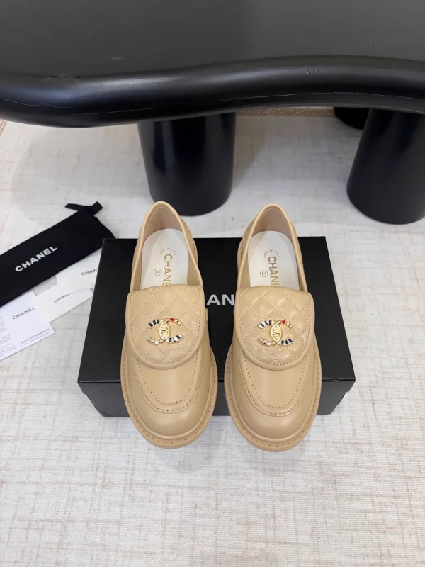 Quilted Loafer Shoes with Decorative Buckle image 1