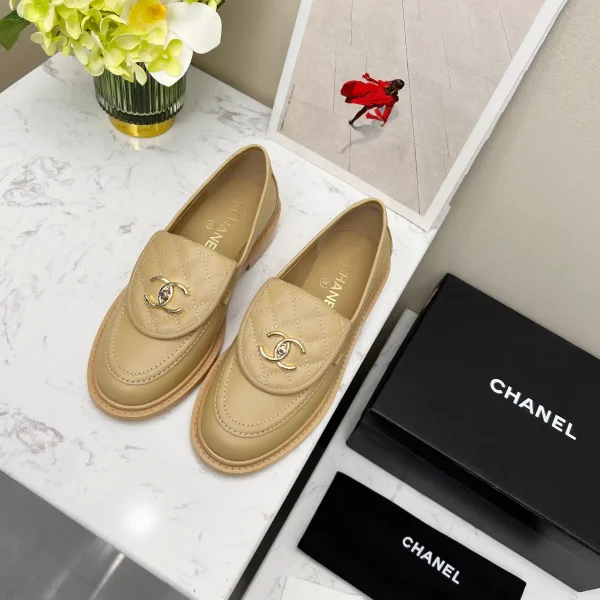 Quilted Leather Loafers with Interlocking Buckle image 1