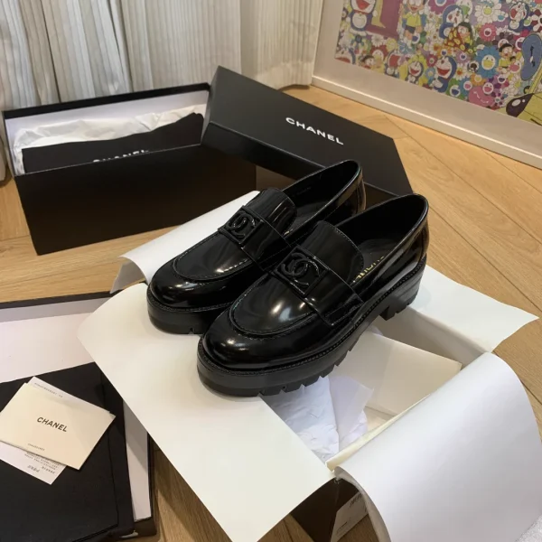 Women's Patent Leather Platform Loafers image 1