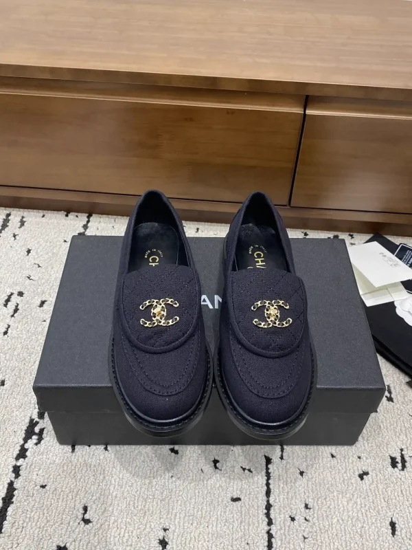 Quilted Loafer Shoes with Interlocking Buckle image 1