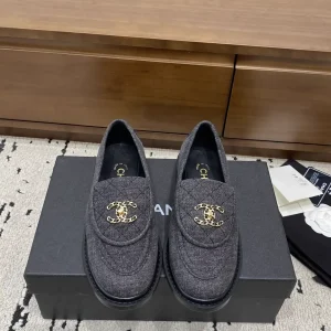 Quilted Loafer Shoes with Gold-Tone Logo Accent image 1