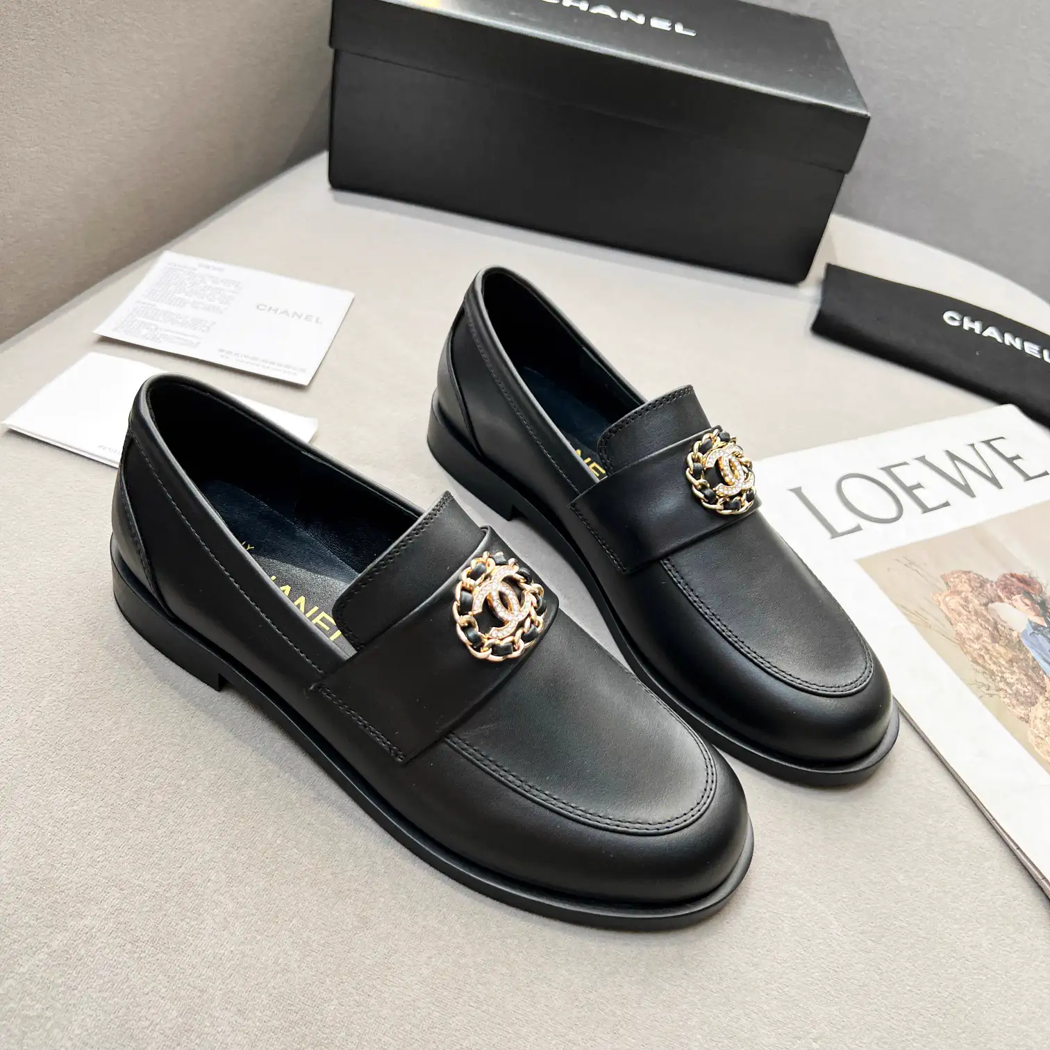 Women's Retro Loafers with Decorative Buckle image 1