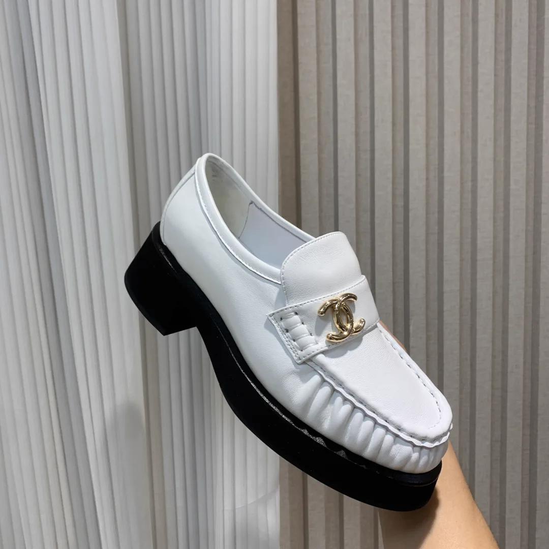 White Platform Loafers with Gold Logo Accent image 1