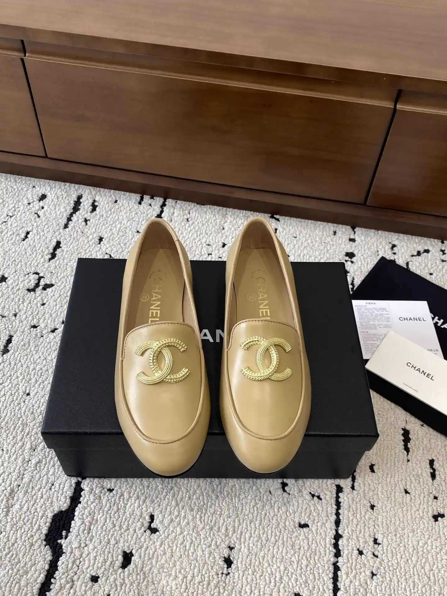 Low Heel Rounded Pointed Toe Flat Loafers image 1