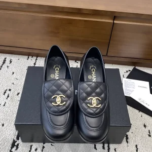 Quilted Leather Loafers with Gold-Tone Logo Buckle image 1