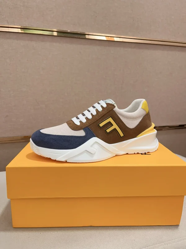 Men's Casual Sneakers image 1