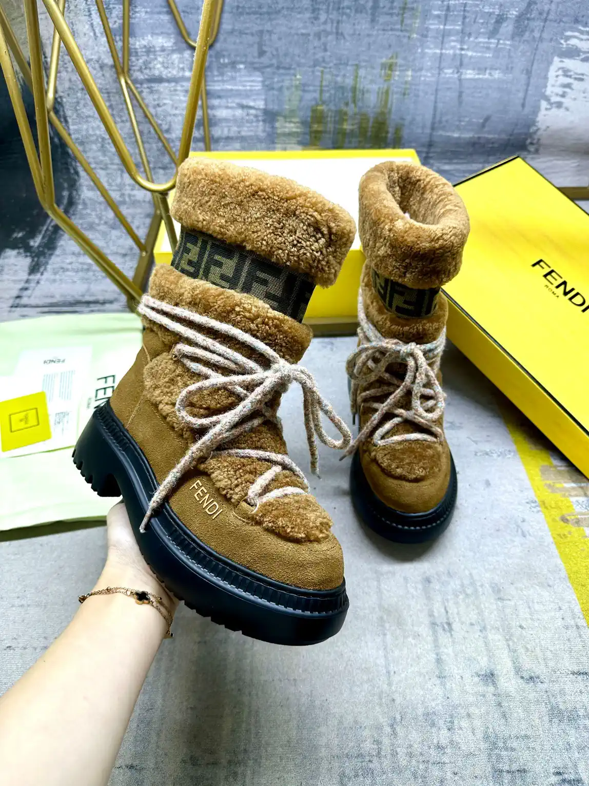 FENDI Round Toe Apres-Ski Boots image 1