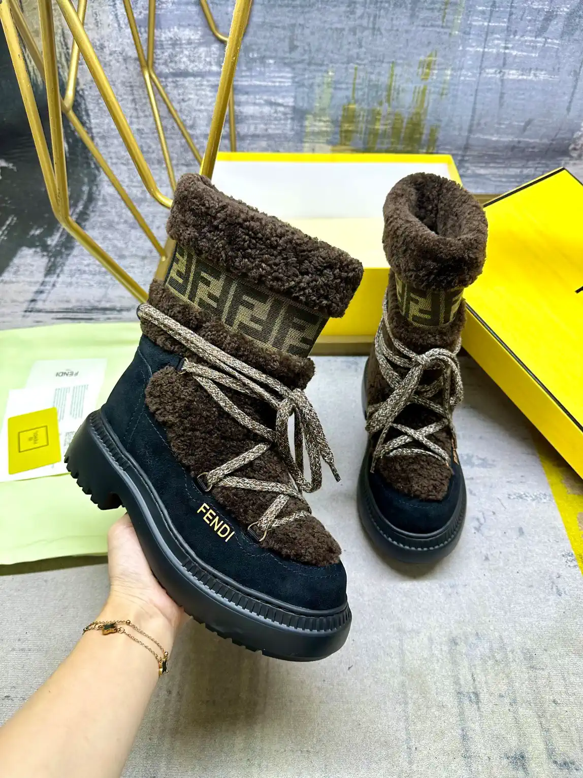 FENDI Round Toe Apres-Ski Boots image 1