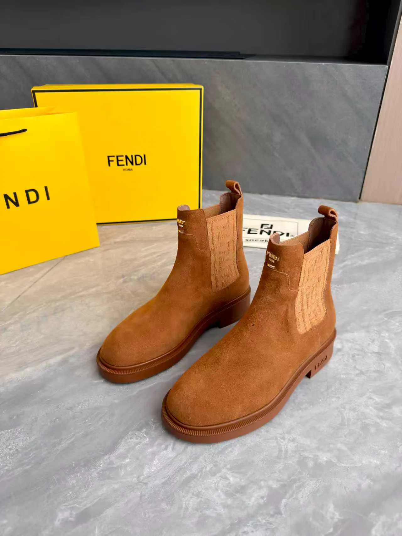 FENDI Platform Chelsea Boots image 1
