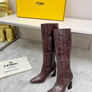 Women's Knee-High Heeled Boots image 1