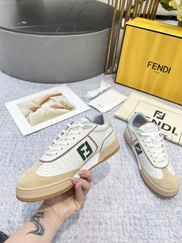 FENDI Match Low-Top Casual Sneakers image 1