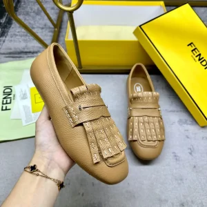 FENDI Apricot Lychee Pattern Cowhide Loafers image 1