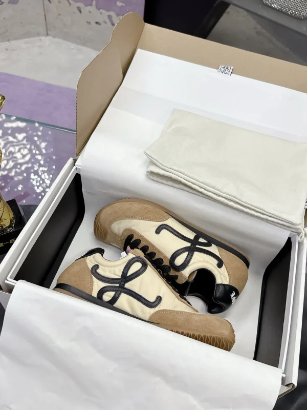 LOEWE Ballet Runner 2.0 Sneakers image 1