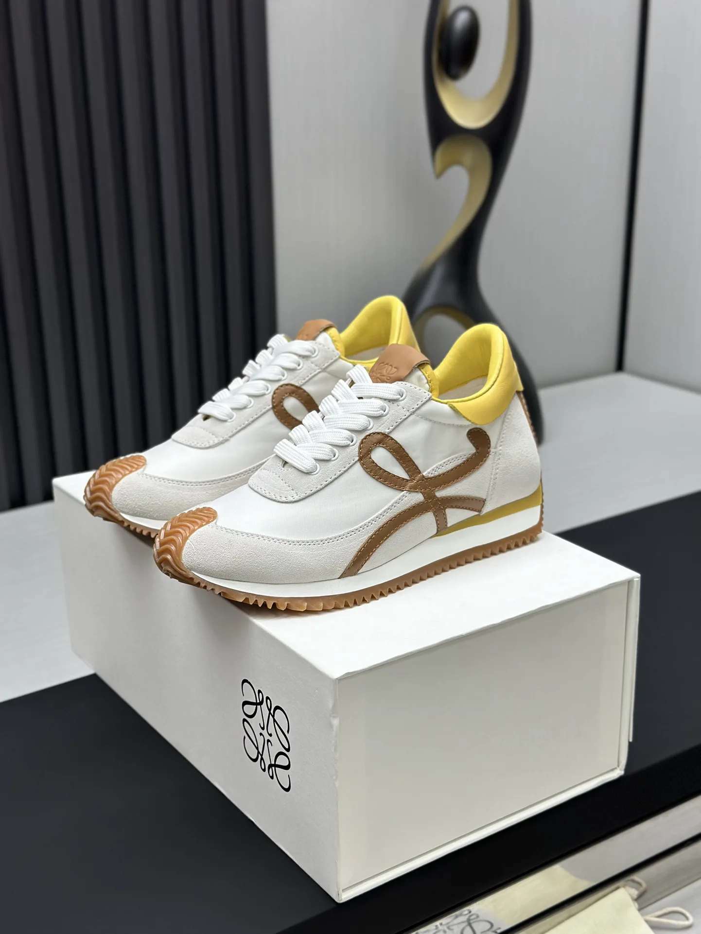 Ballet Runner 2.0 Hidden Heel Casual Sneakers image 1