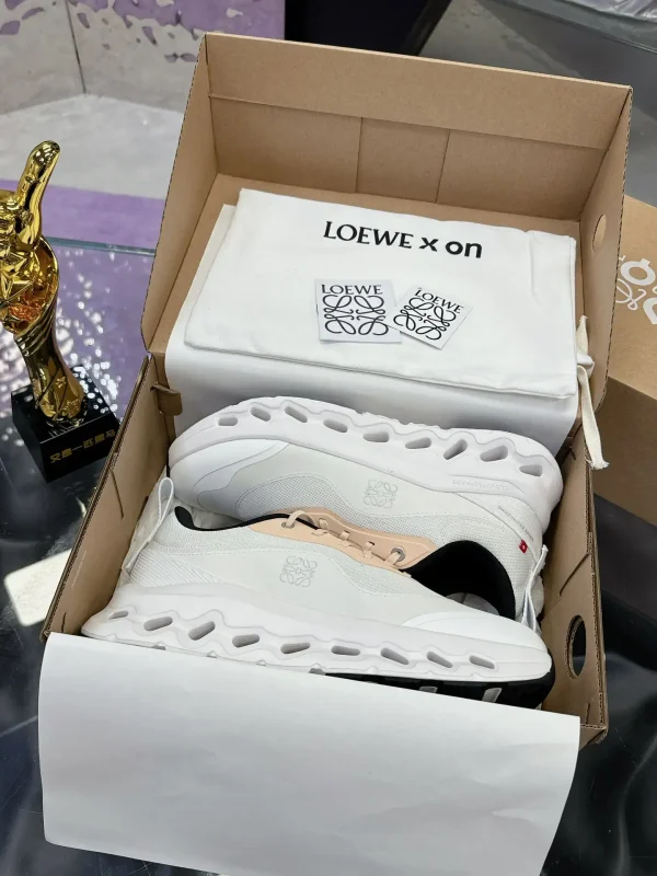 LOEWE x On Cloudtilt 2.0 Running Shoes image 1