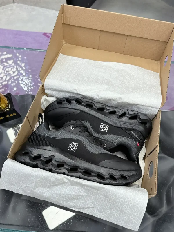 Lightweight Running Shoes image 1