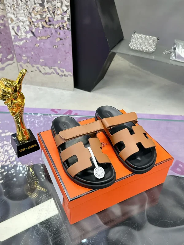 Hermes 2025 SS Solid Wood Series Shoes image 1