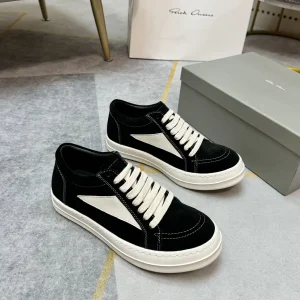 Low-Top Casual Suede Sneakers image 1