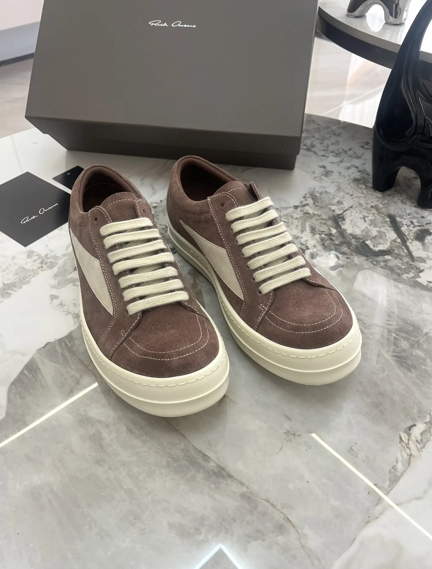 Rick Owens Unisex Suede Low-Top Casual Sneakers image 1