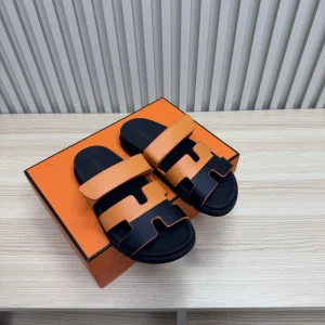 Hermes Erjiu Slippers image 1