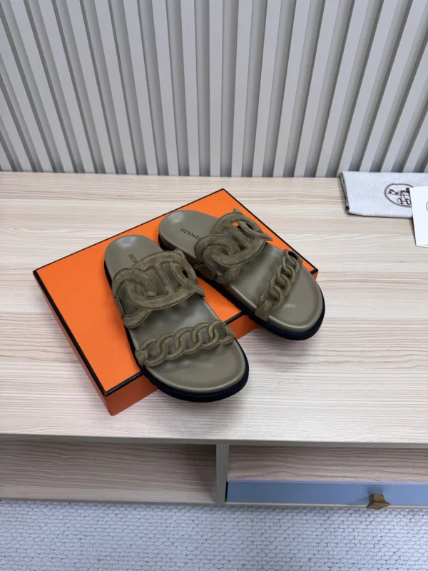 Hermes Chain Pig Nose Slippers image 1