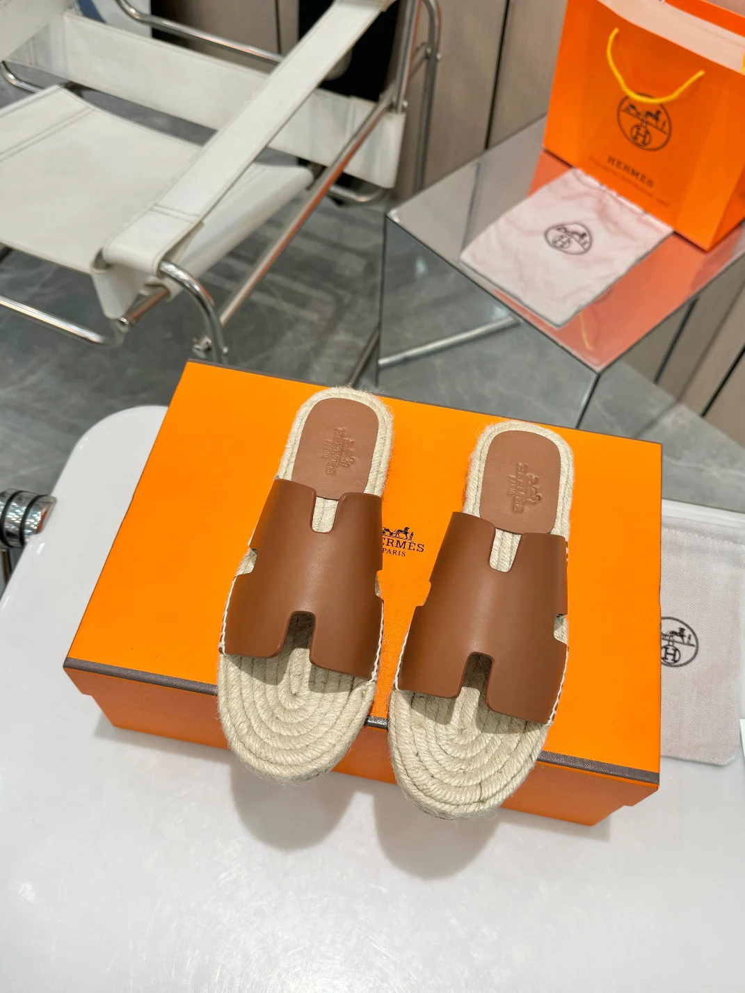 Men's H-Shaped Hemp Rope Woven Genuine Leather Sole Slippers image 1