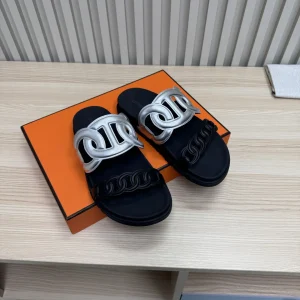 Hermes Chain Pig Nose Hole Slippers image 1