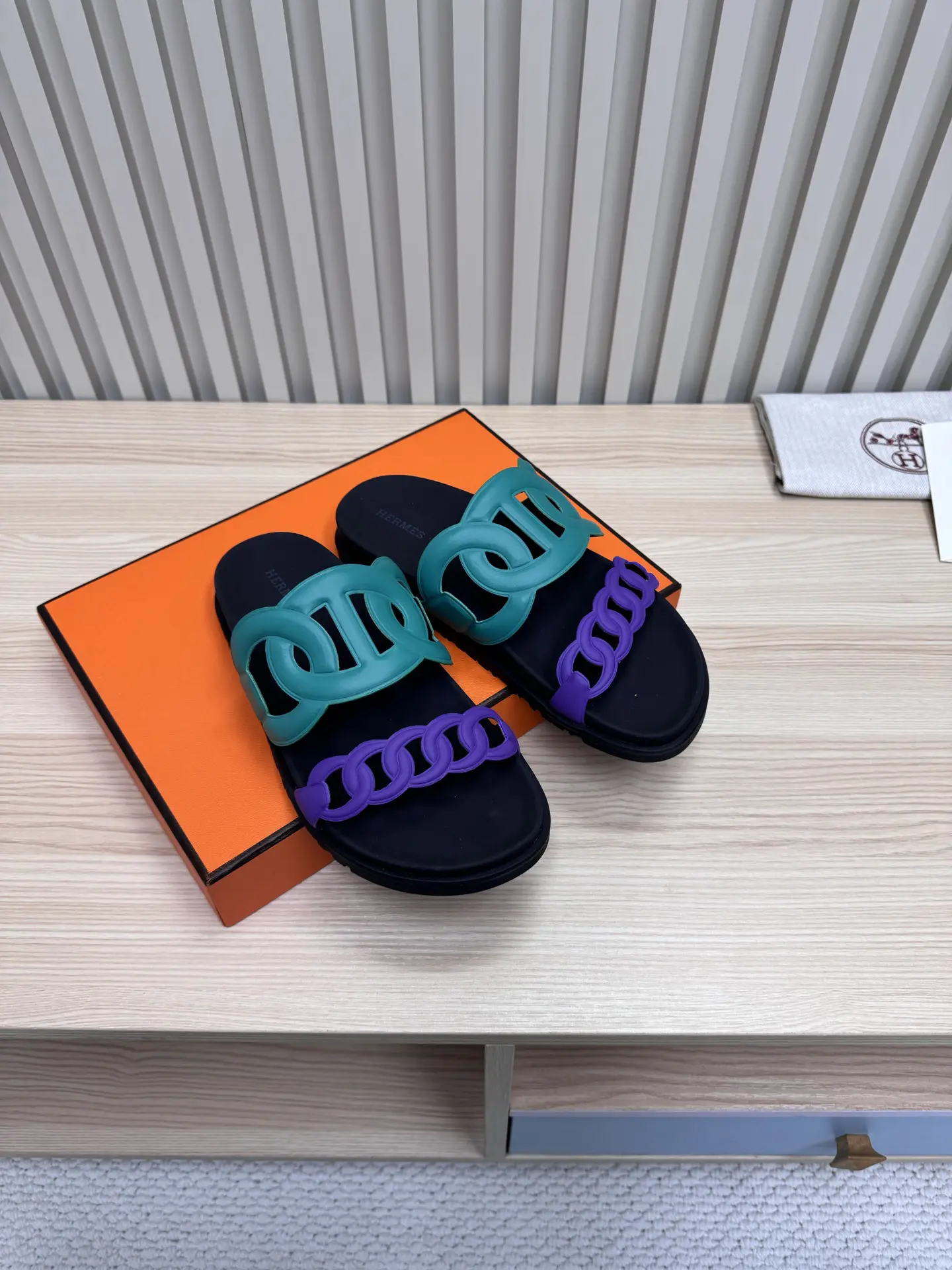 Hermes Chain Pig Nose Slippers image 1