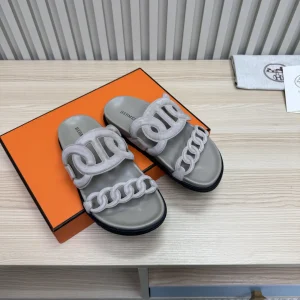 Hermes Chain Pig Nose Slippers image 1