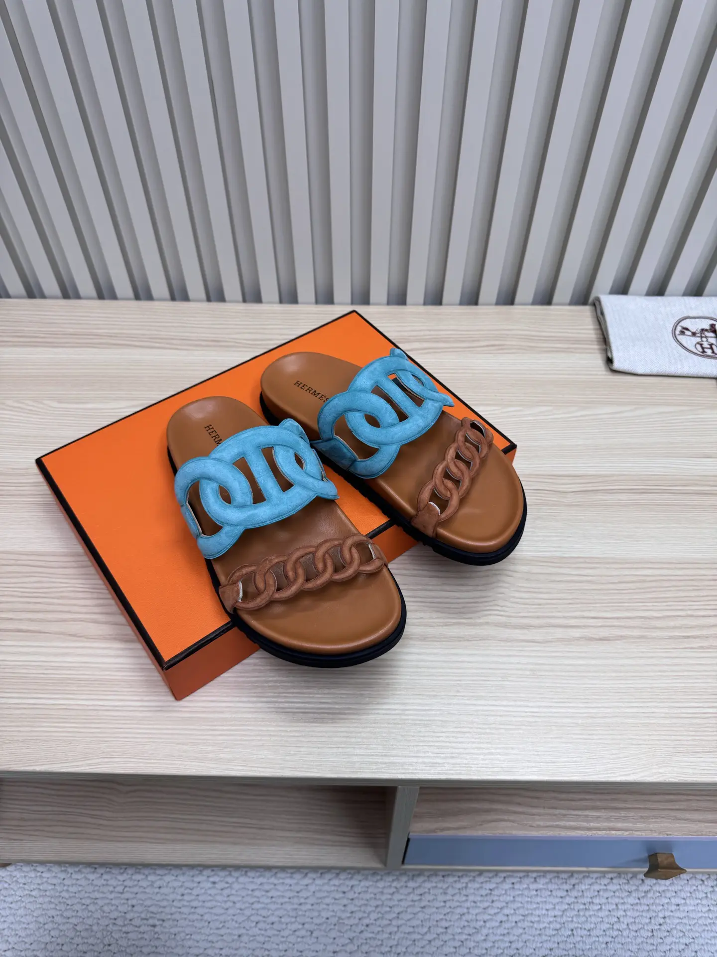 Hermes Chain Pig Nose Slippers image 1