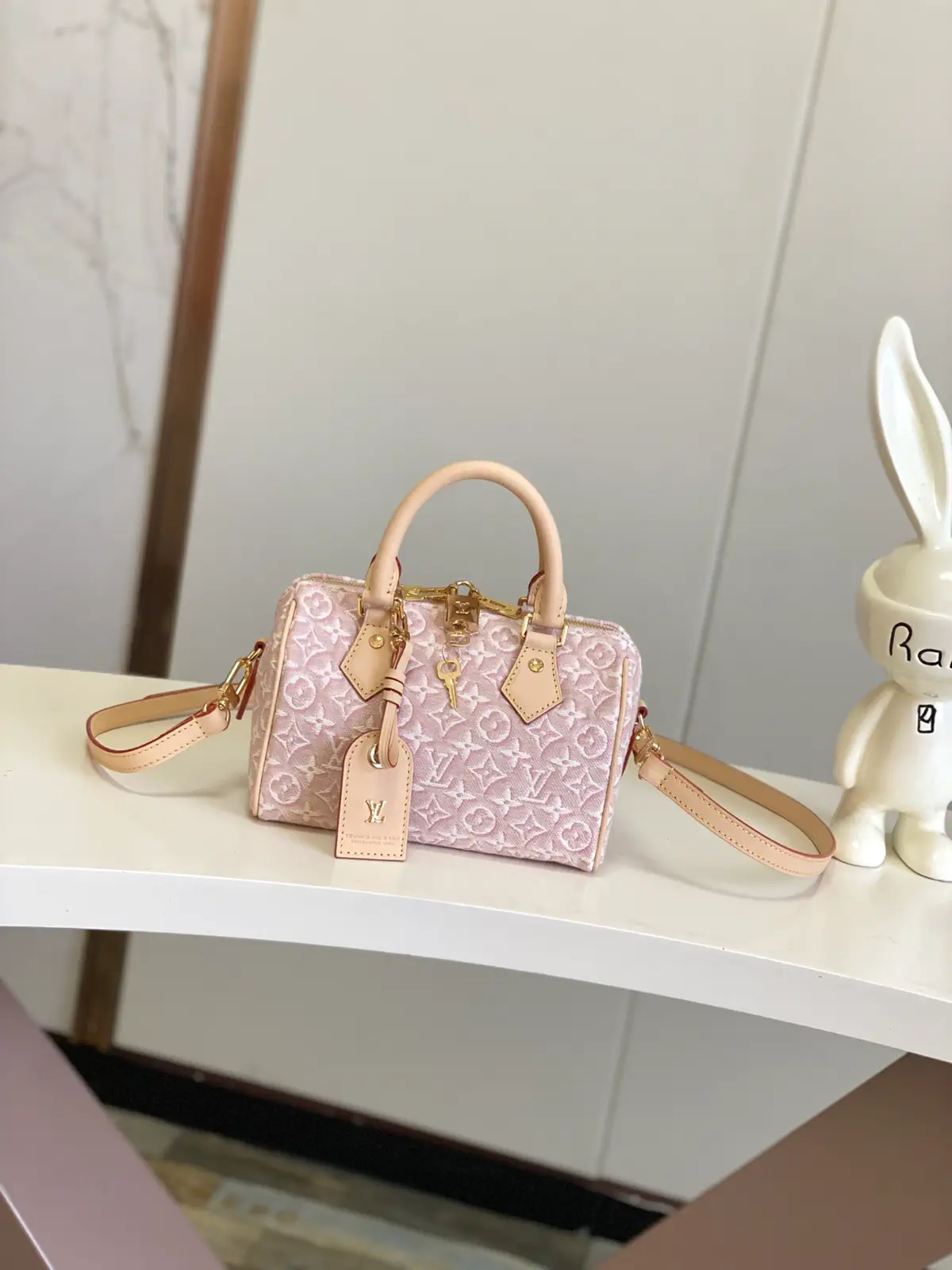 Louis Vuitton Pink Monogram Speedy Bandoulière 20 Top Handle Bag image 1