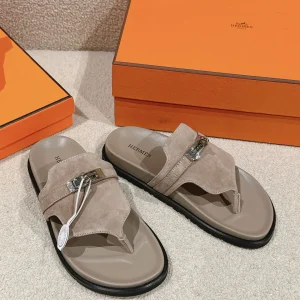 Hermès Unisex Functional Style Sandals image 1