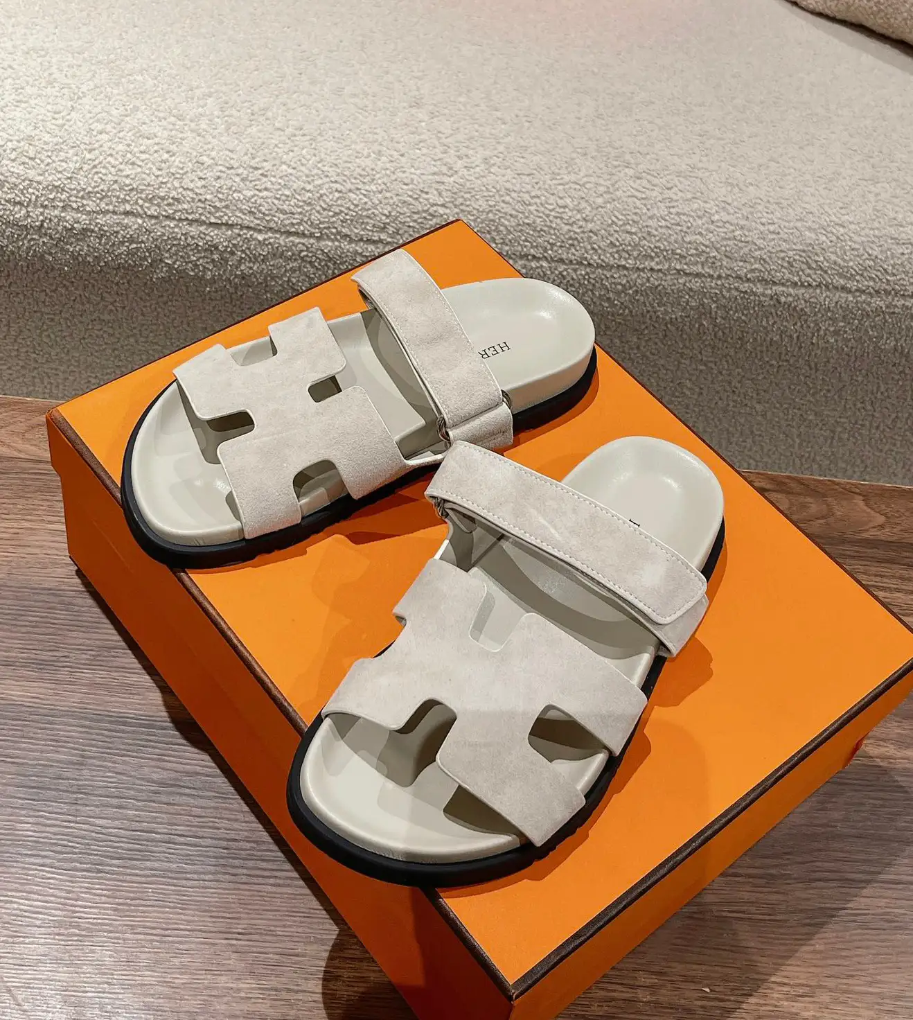 Hermes Unisex Slippers image 1